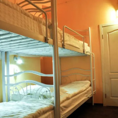 Hostel Factory Кровать в женском общем номере с двухъярусной кроватью