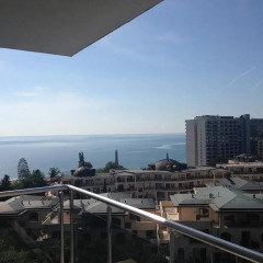Апартаменты Dilov Apartments In Yalta Golden Sands балкон