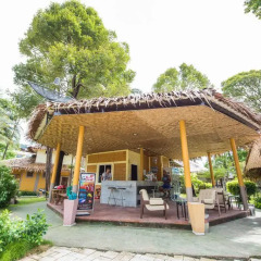 Отель Lanta Smile Resort @ Longbeach Ланта бассейн