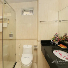 Golden Charm Hotel 2* Номер Делюкс фото 12