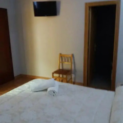 Отель Hostal Montreal Стандартный номер с двуспальной кроватью фото 17