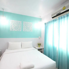 Preme Hostel Стандартный номер с двуспальной кроватью фото 3