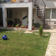 Отель Apartamenti Todorovi Бургас фото 3