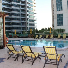 Dunes Hotel Apartments Oud Metha бассейн