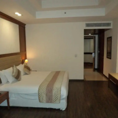 Отель Mapple Emerald 3* Номер Делюкс с различными типами кроватей фото 3
