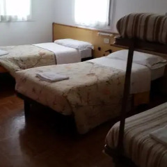 Hotel Giovannina Стандартный номер с двуспальной кроватью (общая ванная комната) фото 6