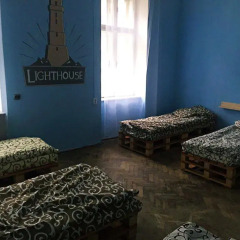 Hostel Lighthouse Lviv Кровать в общем номере с двухъярусными кроватями фото 3