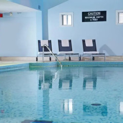 Отель Town Inn Suites Toronto Канада, Торонто - отзывы, цены и фото номеров - забронировать отель Town Inn Suites Toronto онлайн бассейн фото 2