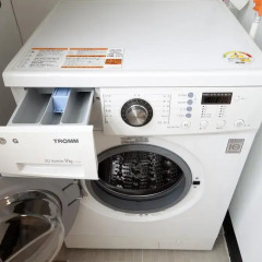 Отель K-guesthouse Sinchon 2 2* Номер Делюкс с 2 отдельными кроватями фото 5