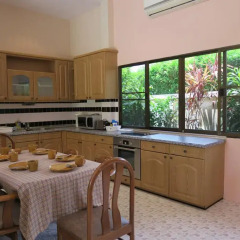 Отель Hideaway Villa в номере