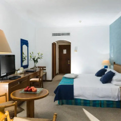 Coral Beach Hotel and Resort 5* Стандартный номер с различными типами кроватей фото 3