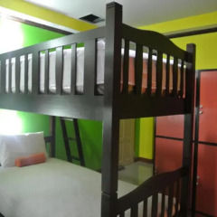 Silla Patong Hostel Кровать в общем номере двухъярусные кровати фото 3