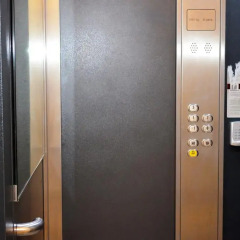 Central Hostel Budapest сейф в номере