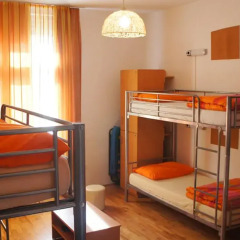 Hostel Split Backpackers Кровать в общем номере с двухъярусной кроватью фото 10
