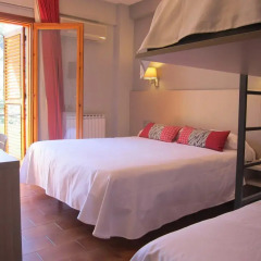 Hotel Mesón de L'Ainsa 2* Стандартный семейный номер с двуспальной кроватью фото 6