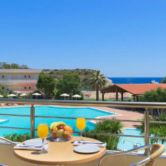 Mistral Hotel 5* Стандартный семейный номер с двуспальной кроватью фото 6