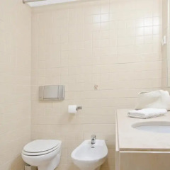 Отель Traveling To Lisbon Bairro Alto Apartments Португалия, Лиссабон - отзывы, цены и фото номеров - забронировать отель Traveling To Lisbon Bairro Alto Apartments онлайн ванная