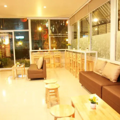 Отель Friend's House Resort гостиничный бар