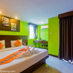 Green Harbor Patong Hotel 2* Улучшенный номер фото 7