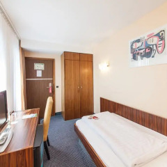 Novum Hotel Arosa Essen 3* Стандартный номер с различными типами кроватей