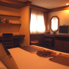 Отель Bliston Suwan Park View 4* Улучшенные апартаменты с различными типами кроватей