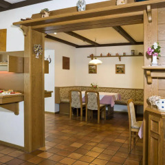 Hotel Garni Vier Jahreszeiten питание