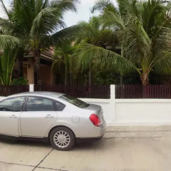 Отель Villa Chomphoo парковка