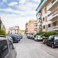 Отель Flatinrome Cornelia Complex парковка