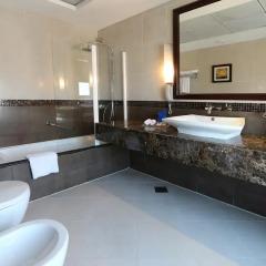 Samaya Hotel Deira 4* Стандартный номер с различными типами кроватей фото 2