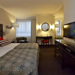 Отель Metropolitan Suites 4* Полулюкс фото 4