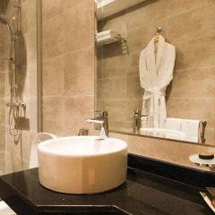 Smarts Hotel ванная