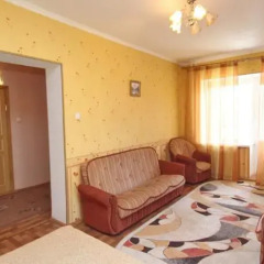 Гостиница Fletkom Apartments on 50 Let VLKSM Street в Тюмени отзывы, цены и фото номеров - забронировать гостиницу Fletkom Apartments on 50 Let VLKSM Street онлайн Тюмень комната для гостей фото 2