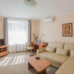 Бизнес-отель «Сибирия» 4* Номер Бизнес с двуспальной кроватью фото 3