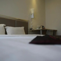 Guangzhou Minghong Hotel -Xiwan 3* Стандартный номер с различными типами кроватей