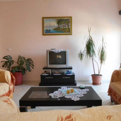 Отель Villa M Cako Албания, Ксамил - отзывы, цены и фото номеров - забронировать отель Villa M Cako онлайн комната для гостей фото 2