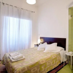 Отель Hostal Besaya Стандартный номер с двуспальной кроватью (общая ванная комната) фото 4