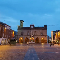 Fidenza Centro In Fidenza Italy From 168 Photos Reviews Zenhotels Com