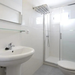 Отель Apartamentos Kensington ванная