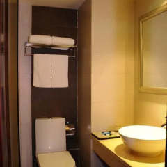 Gude Hotel - Hongdu Avenue Branch 3* Стандартный номер с различными типами кроватей фото 4