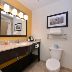 Отель Lexington Inn & Suites - Effingham 3* Стандартный номер с различными типами кроватей фото 5