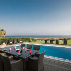 Отель Leana Front Line Villa Кипр, Протарас - отзывы, цены и фото номеров - забронировать отель Leana Front Line Villa онлайн бассейн фото 2