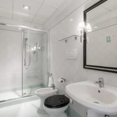 Отель Room Mate Luca 4* Стандартный номер с различными типами кроватей фото 8