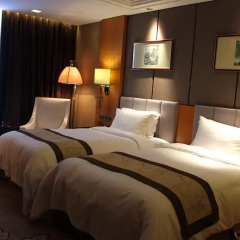 Zhangjiagang Zhonglian GDH International Hotel 5* Стандартный номер с различными типами кроватей фото 2