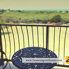 Отель Two Seasons Guest House Ямайка, Треже-Бич - отзывы, цены и фото номеров - забронировать отель Two Seasons Guest House онлайн балкон
