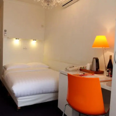 Multatuli Hotel 3* Стандартный номер с различными типами кроватей