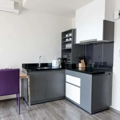 Отель The Deck Condo Patong в номере