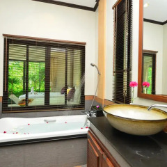 Отель Naiharn Garden Villa 3* Вилла с различными типами кроватей фото 10