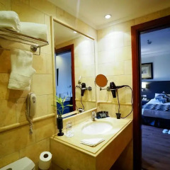 Отель Ambassador 4* Номер категории Эконом фото 7