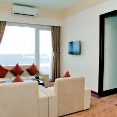 Century Riverside Hotel Hue 4* Люкс с различными типами кроватей