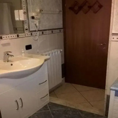 Отель Casa Vacanze Fiori Rosa Аулла ванная